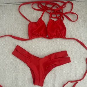 Montce red bikini